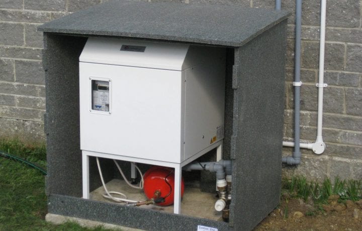 Yarlington ground source heat pump in recycled enclosure - Kensa compacts