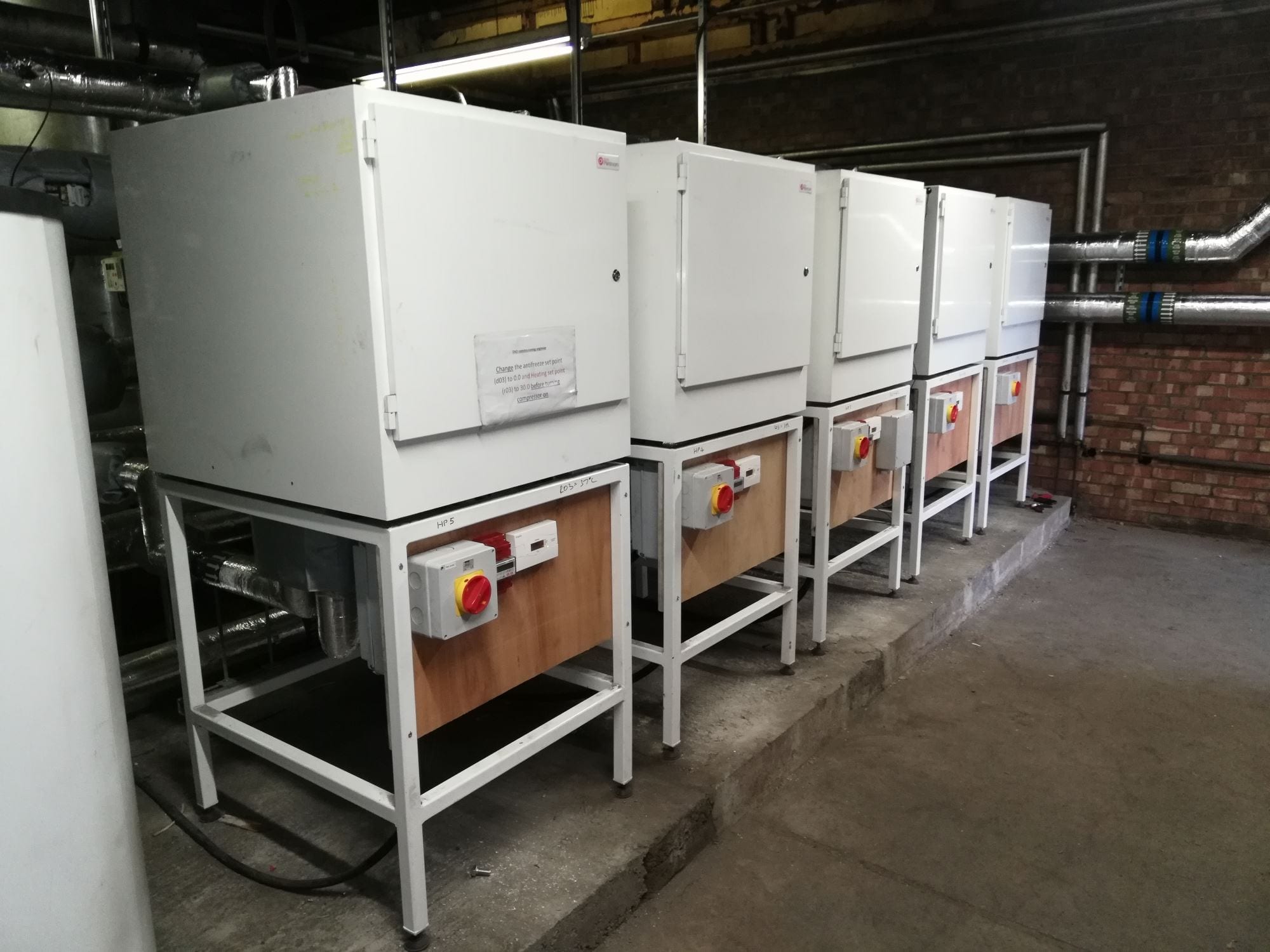 Cascaded commercial plant room heat pumps Stakeford 4